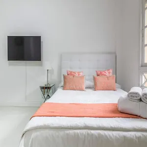  Apartamento Lovely At The Heart!